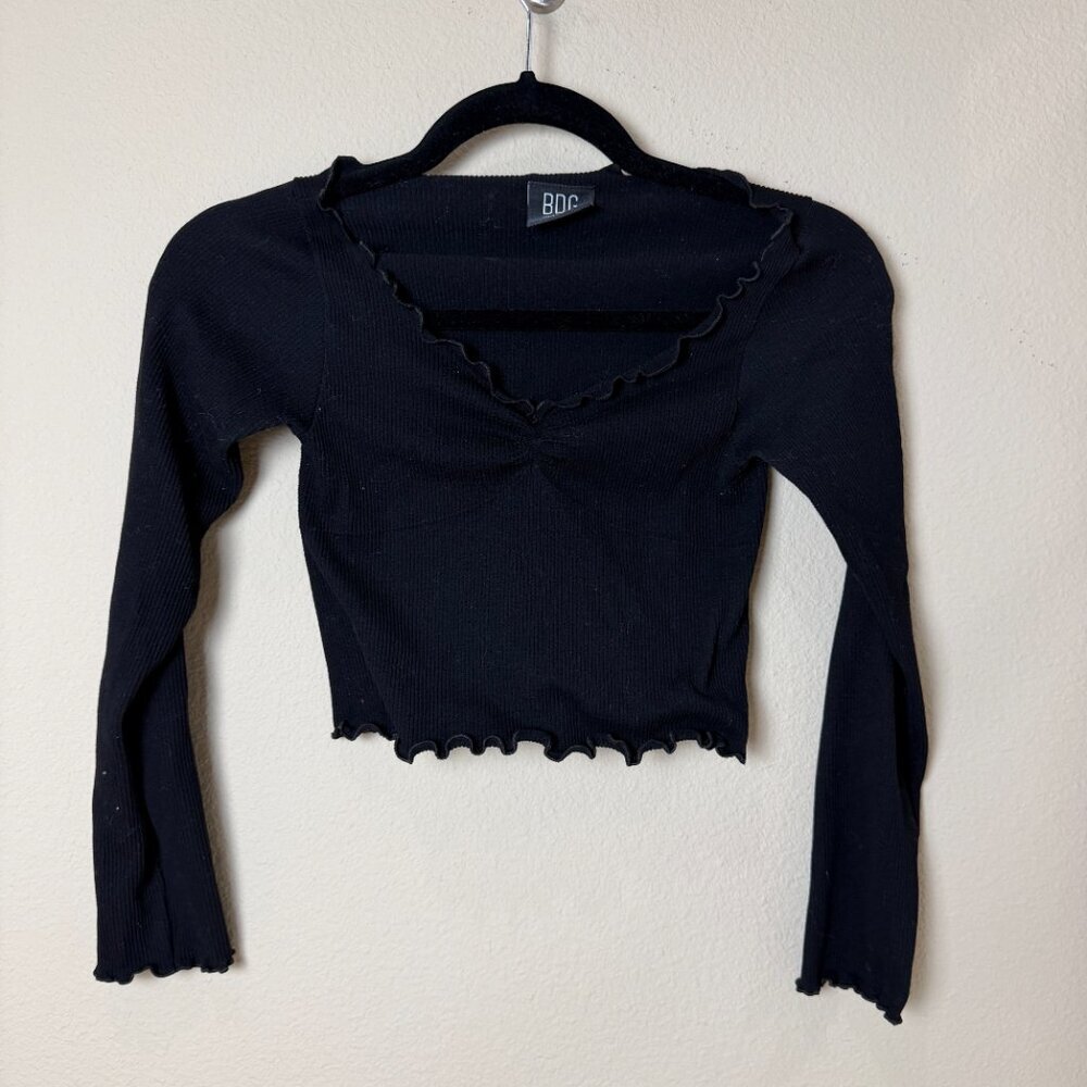Urban Outfitters BDG Lettuce Edged Ribbed Crop Top Long Sleeve Size Small - Picture 4 of 8